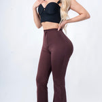 Leggins con faja acampanado